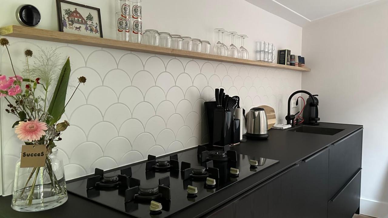 Bedandbreakfastrouveen エクステリア 写真
