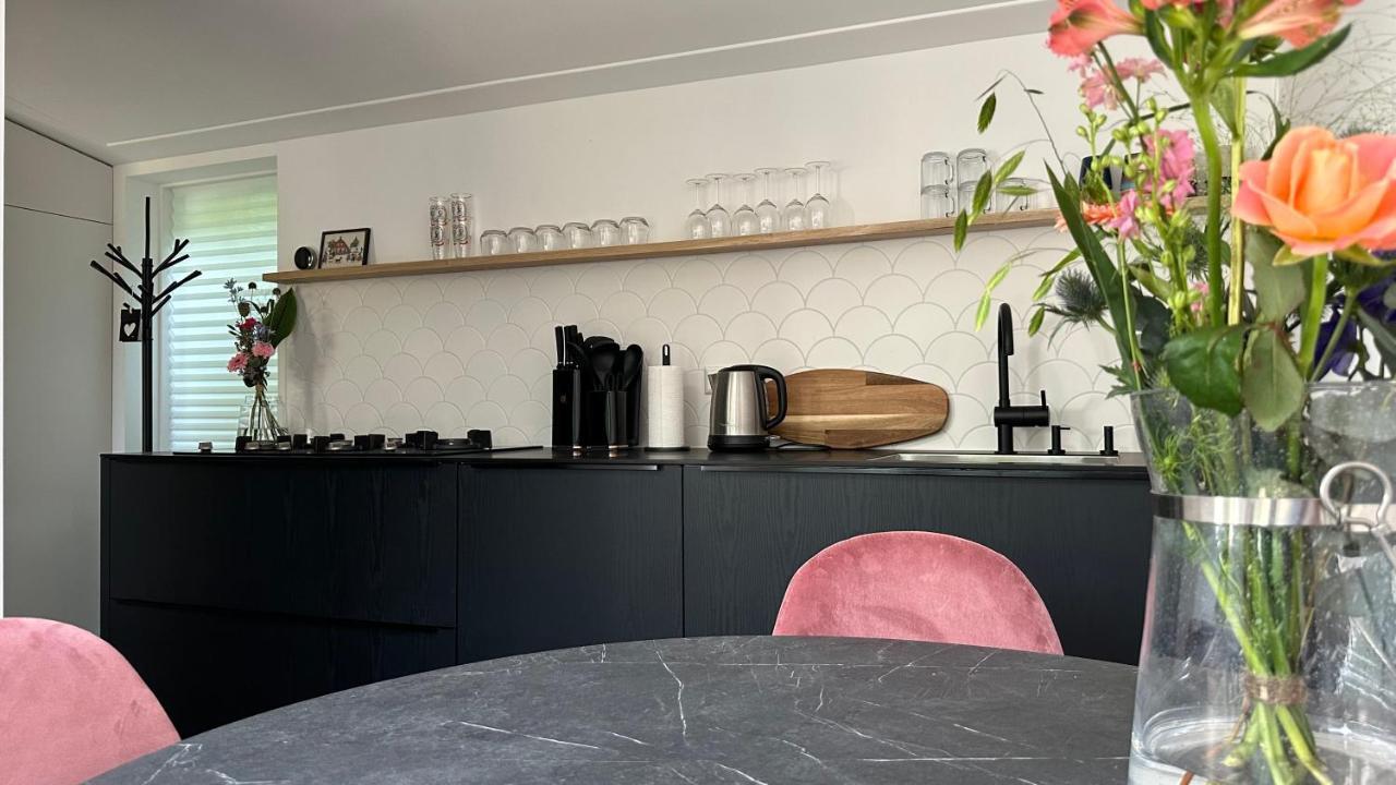 Bedandbreakfastrouveen エクステリア 写真